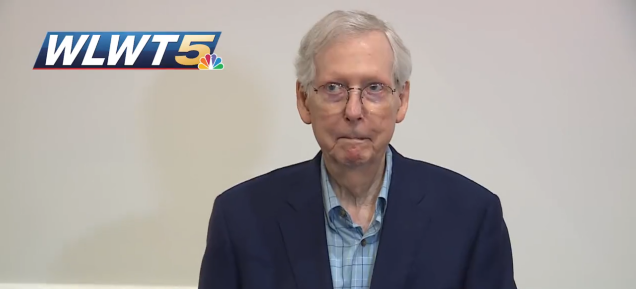 VIDEO | Liderul senatorilor republicani „îngheață” din nou. Mitch McConnell a rămas blocat timp de 30 de secunde