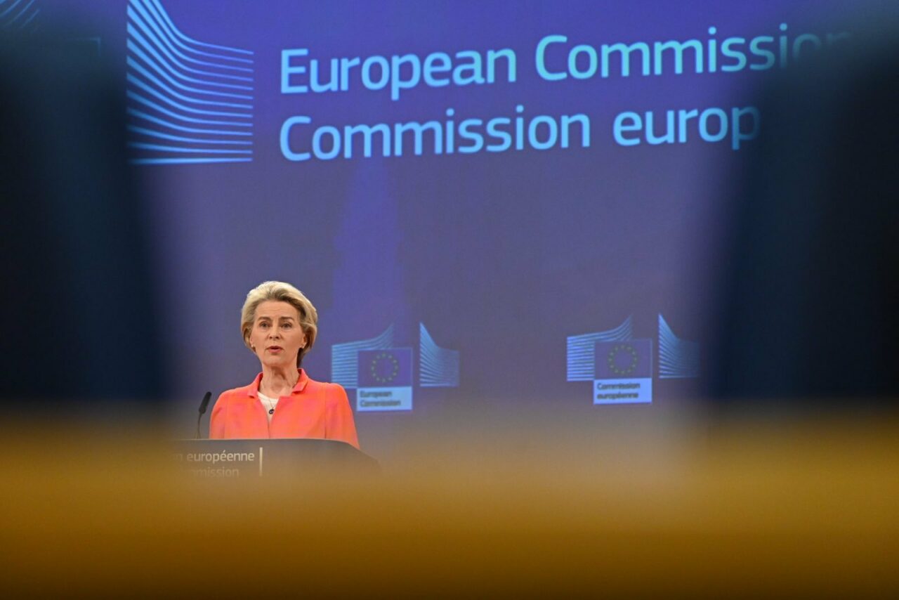 Viitorul se pregătește la Bruxelles. Ursula von der Leyen livrează Starea Uniunii Europene. De câte ori va menționa cuvântul „război”?