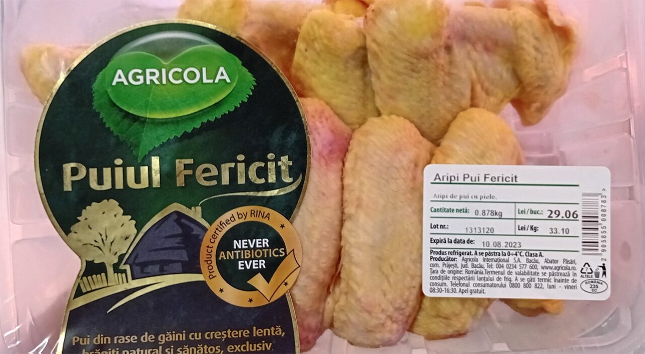 Care ieftinire? Câți lei costă un kilogram de aripi de pui „Puiul Fericit” în Carrefour, acum, după plafonarea adaosului comercial