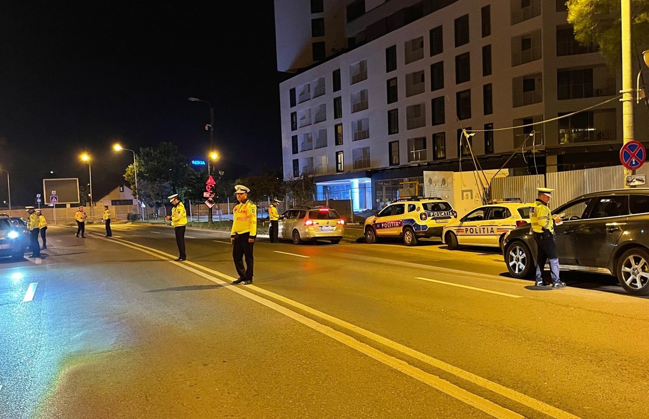 Alertă în Timiș: „Frații noștri”, veniți din străinătate, se dau în spectacol în fiecare vară. Fenomenul a atras atenția prefectului