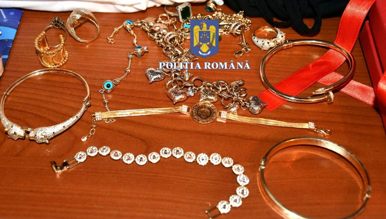 Păcălită de o măicuță falsă. I-a promis că o ajută cu problemele în dragoste ale fiicei sale și a lăsat-o fără bani