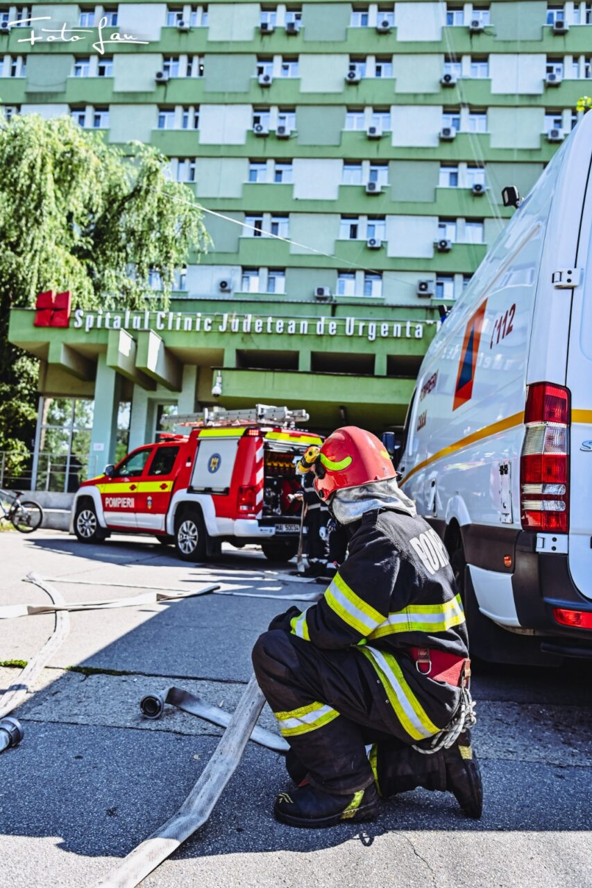 Incendiu produs la Spitalul Județean din Timișoara. De la ce a pornit focul