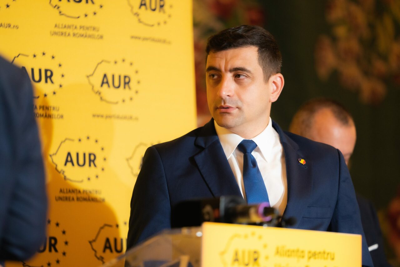 Cât a plătit AUR pentru a închiria Trenul Unirii care va ajunge de 1 Decembrie la Alba Iulia. George Simion: „Voi prinde trenul undeva pe traseu”