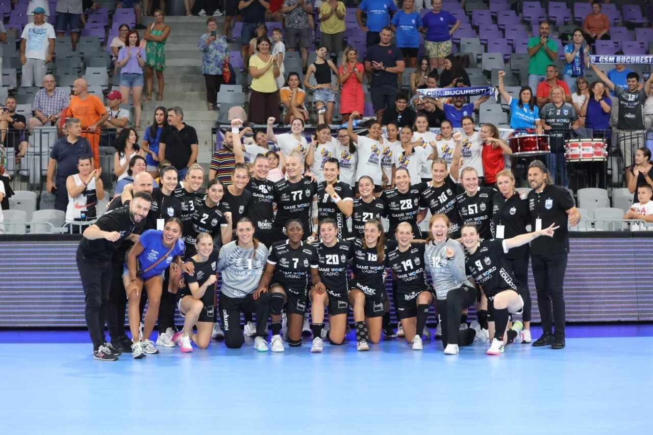 CSM Bucureşti şi Rapid vor lupta în finala Supercupei României la handbal feminin