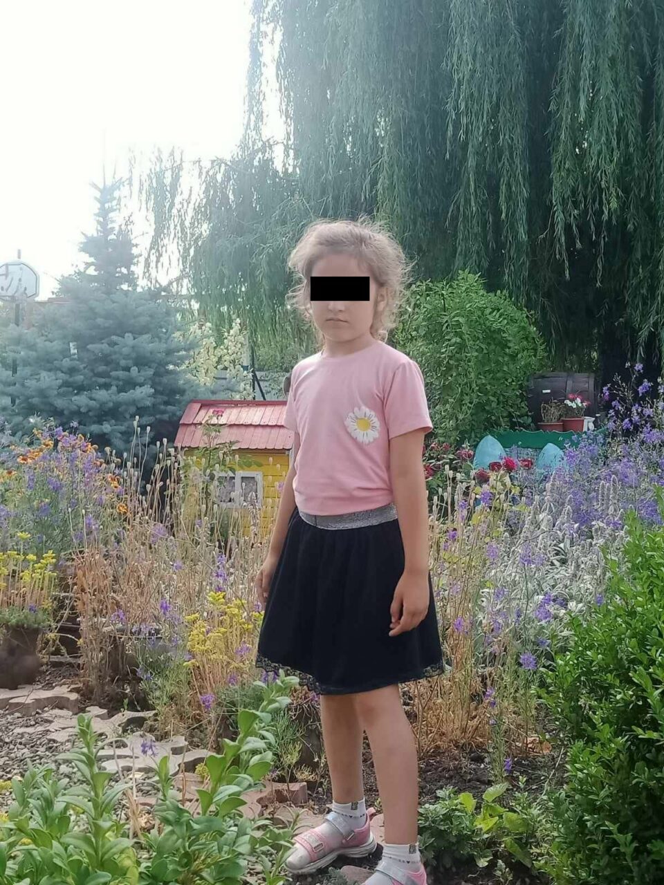 Micuța IASMINA din Recea a fost ucisă la 7 ani. Criminalii au abandonat-o într-o casă părăsită