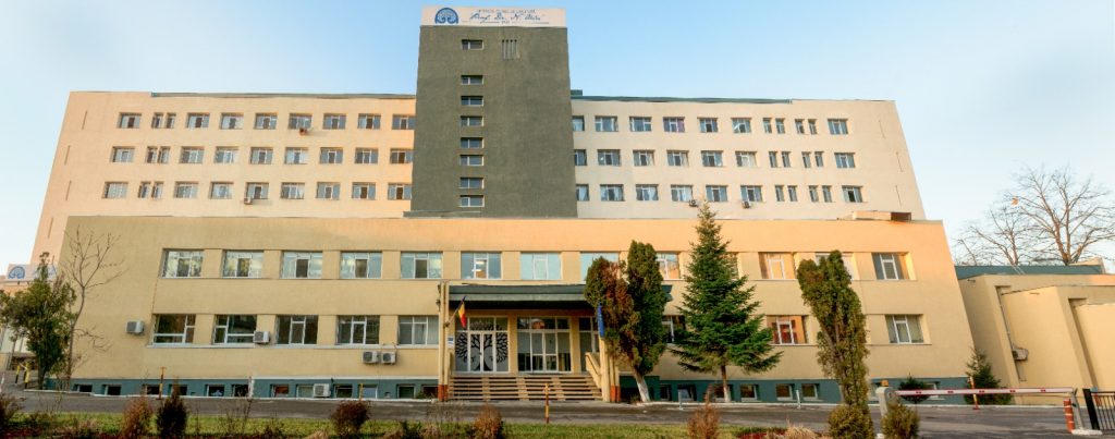 Care este starea copilului ARUNCAT de mamă de la etaj. Medicii din Iași sunt rezervați în privința șanselor de supraviețuire