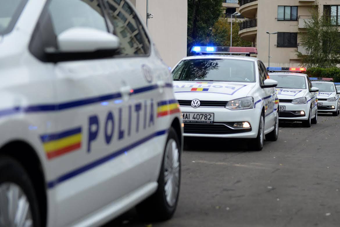 Un minor de 10 ani, de la un centru social din Ilfov, amenință că se va sinucide, fiind urcat pe clădirea căminului