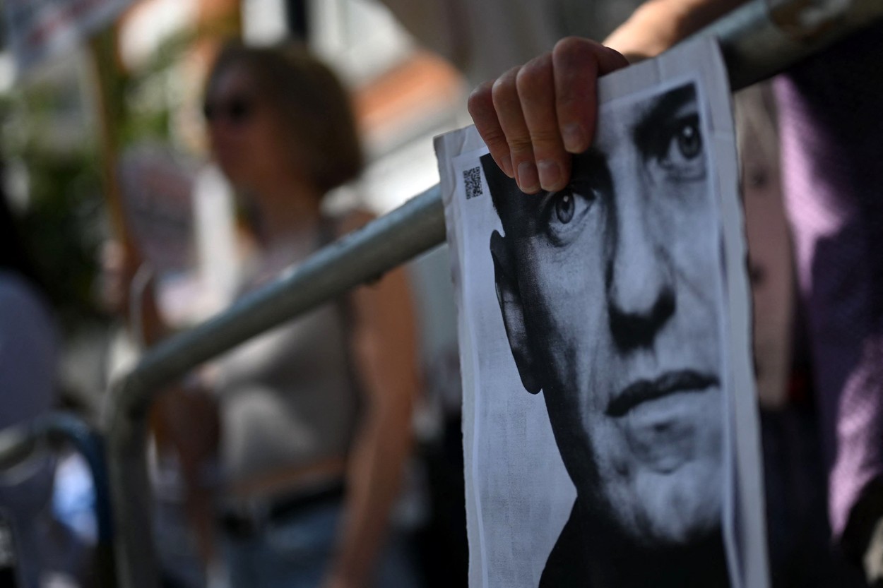 Un istoric român explică de ce nu susține ideea unei străzi cu numele „Aleksei Navalnîi” la București. „Ce fel de exemple urmăm în aceste practici?”