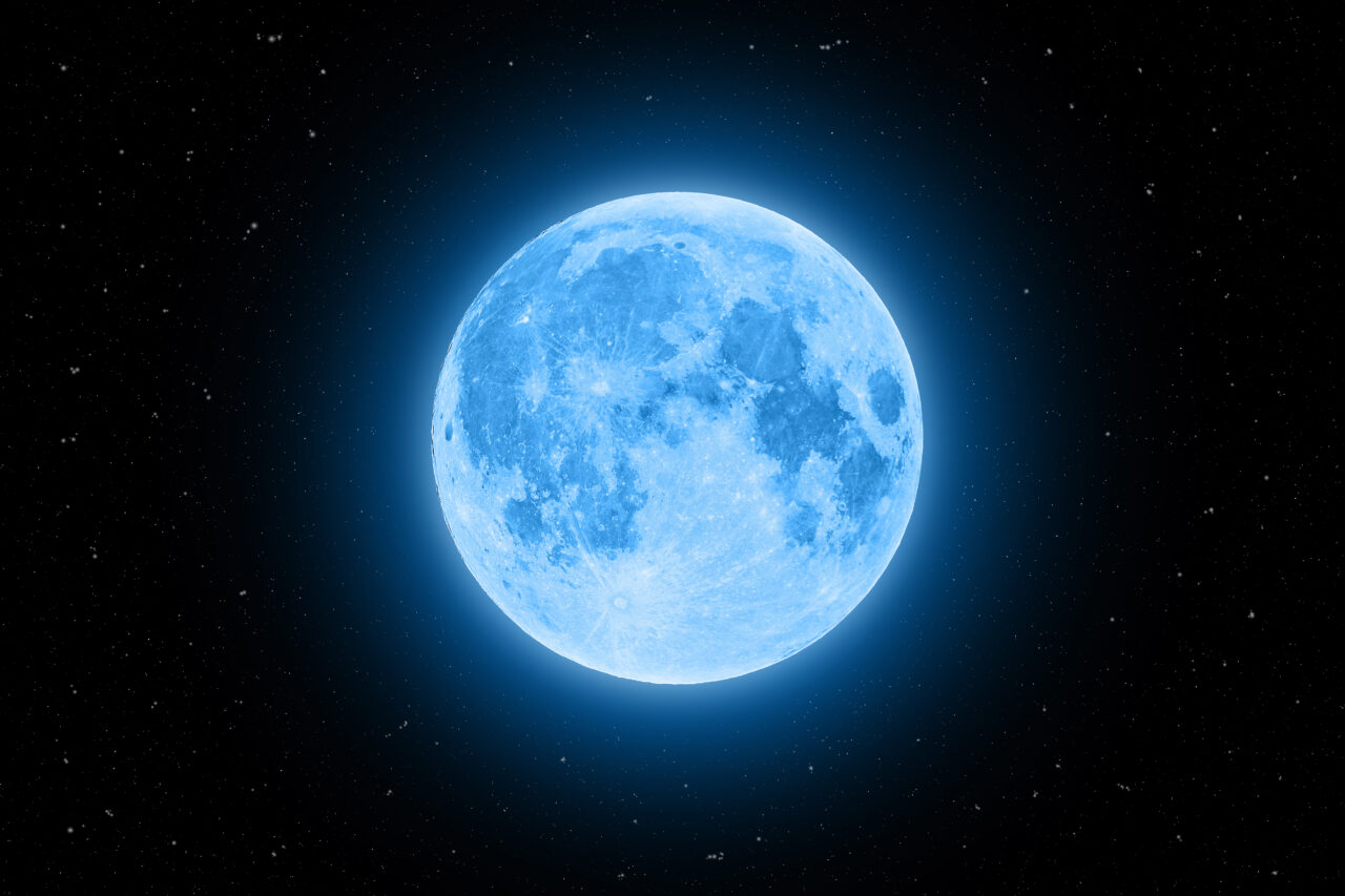 ”Luna albastră”, spectacol pe cer la final de august. Ce este ”Blue Moon”