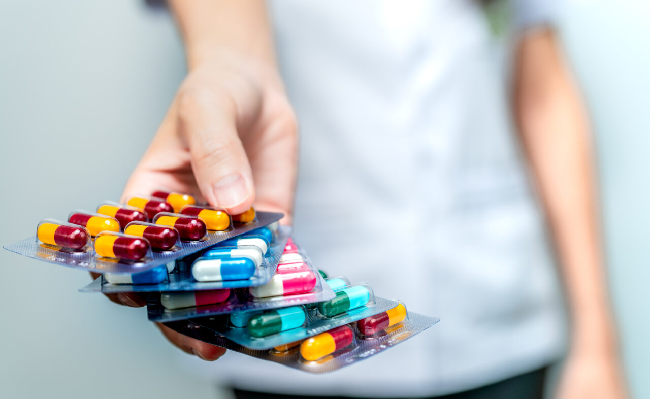 ​Farmaciile vor putea elibera ANTIBIOTICE fără prescripție medicală. Ordinul Ministerului Sănătății a fost publicat în Monitorul Oficial