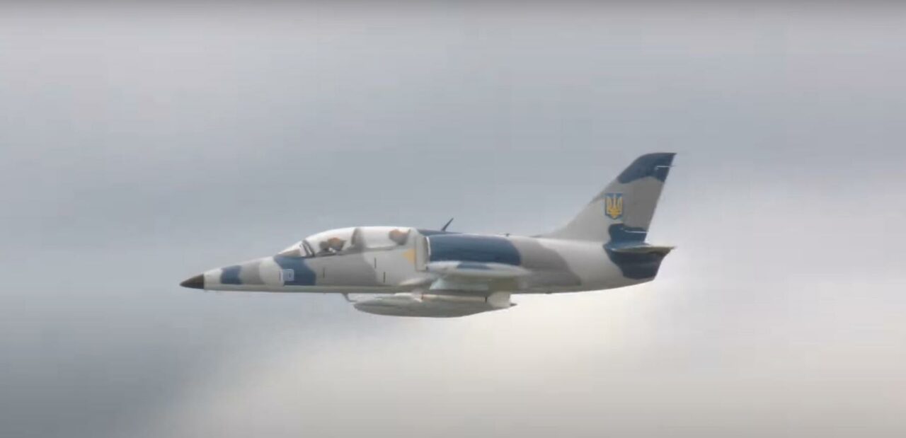 Accident aviatic în Ucraina! Două avioane militare s-au CIOCNIT în aer / Piloții au murit