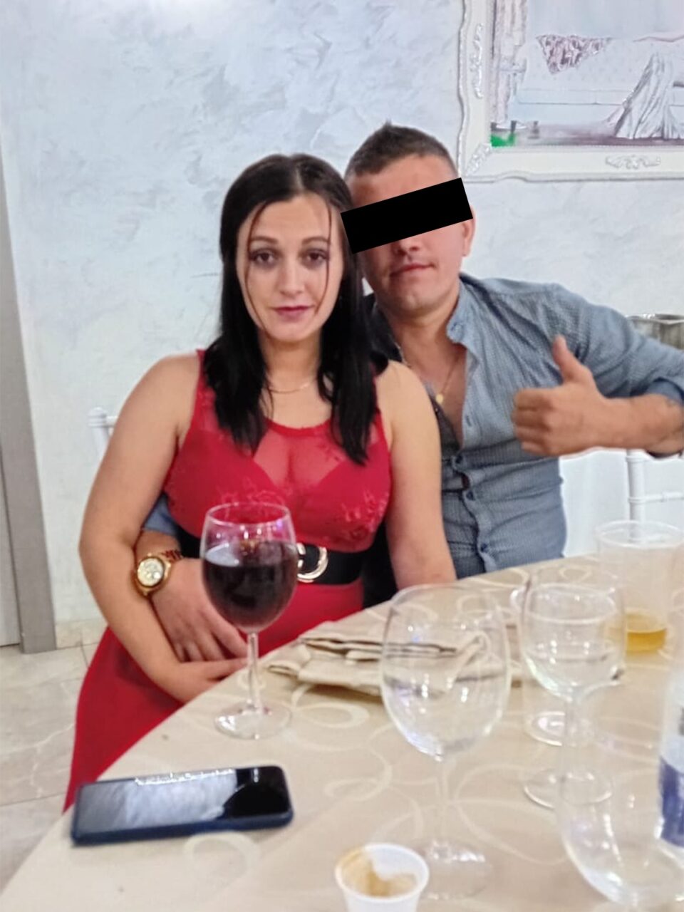 Medicii legiști vor da verdictul în cazul Verei, tânăra care ar fi fost ucisă în Italia, iar logodnicul român i-ar fi înscenat sinuciderea