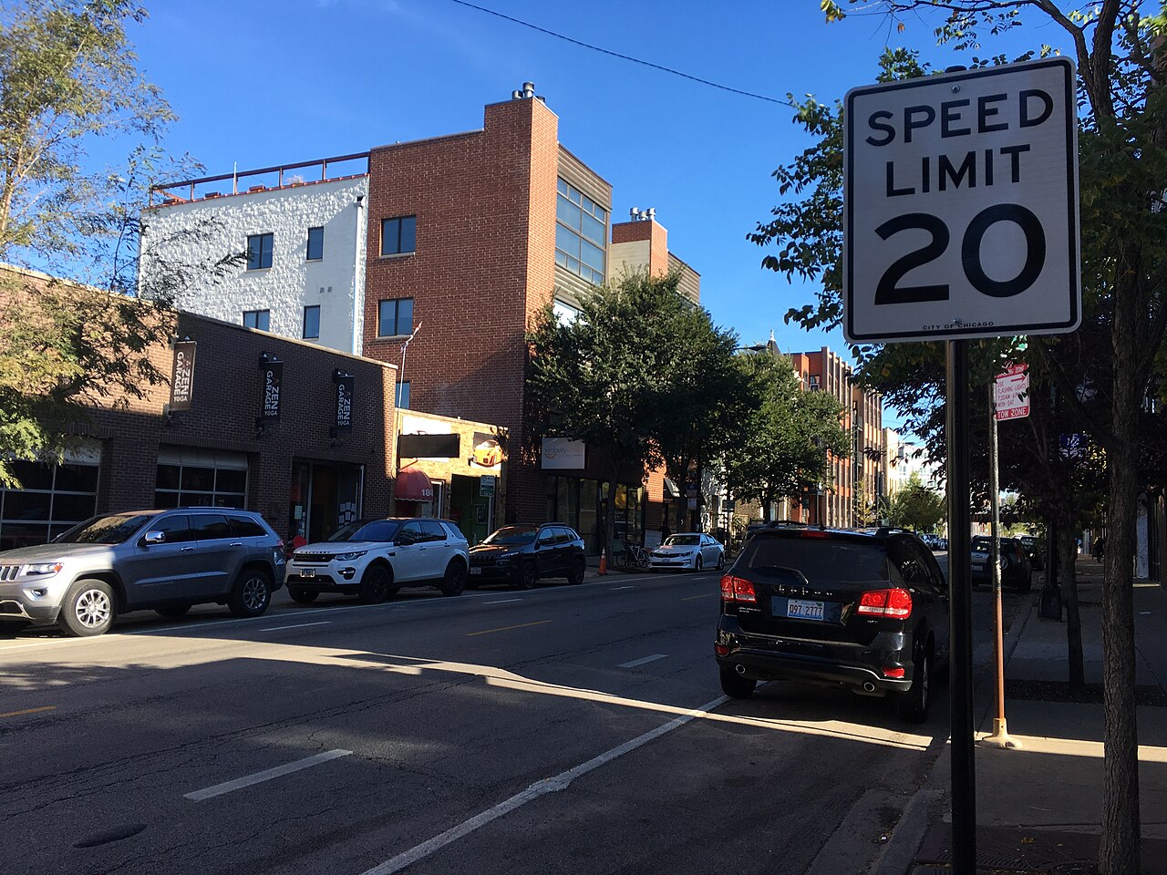 Încă o țară din Europa introduce limita de VITEZĂ de 20 km/h în localități