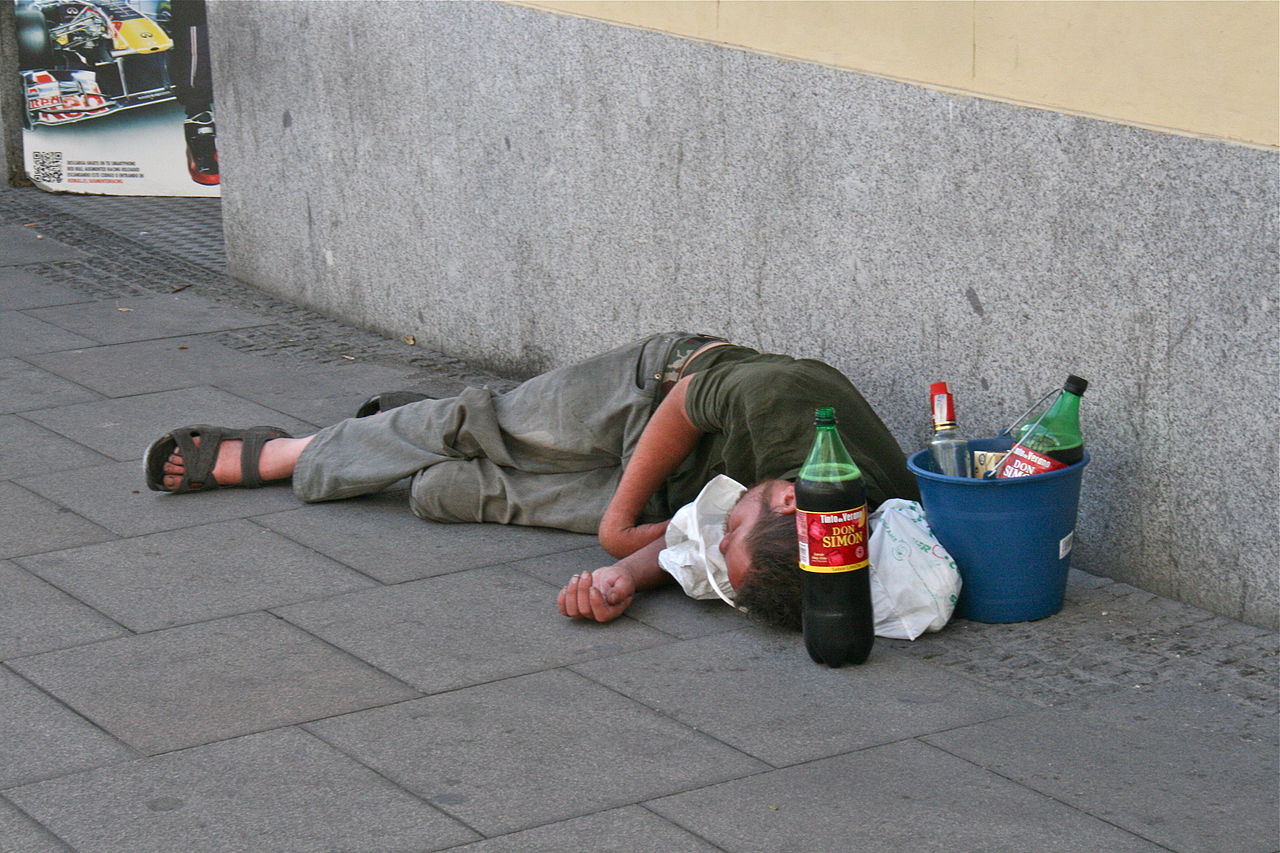 Românii, printre cei mai mari consumatori de ALCOOL din Europa