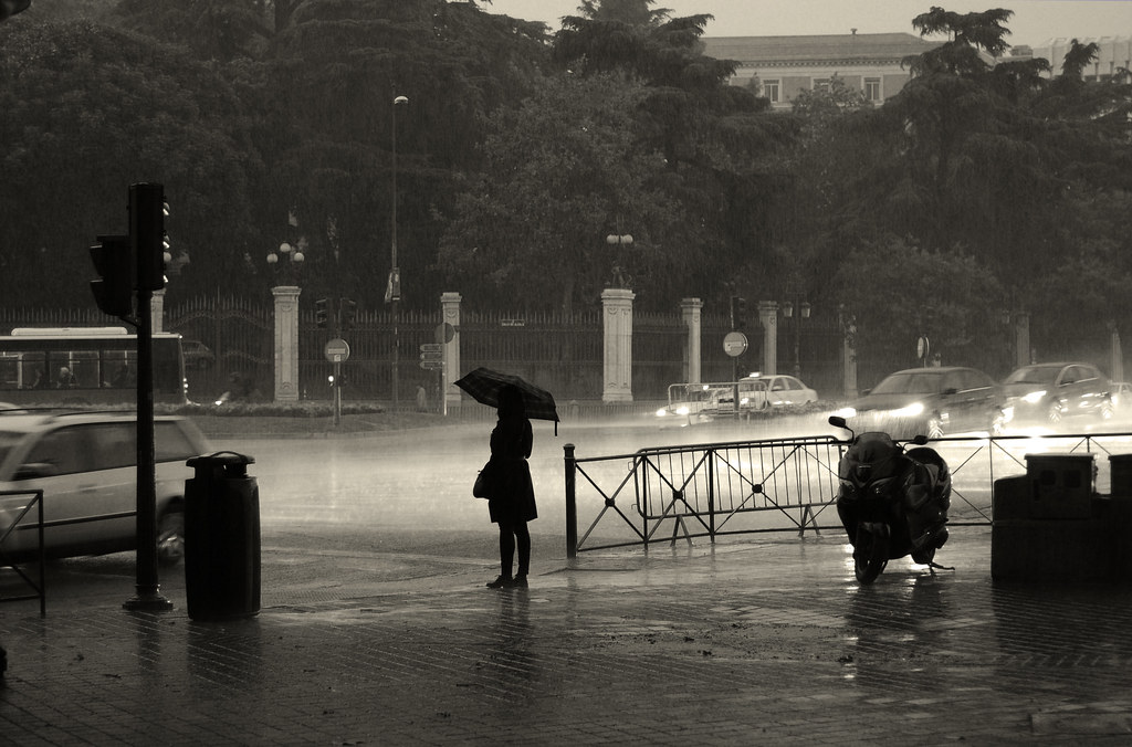 Inundații DEVASTATOARE în Spania. Ploi torențiale în capitala Madrid – VIDEO