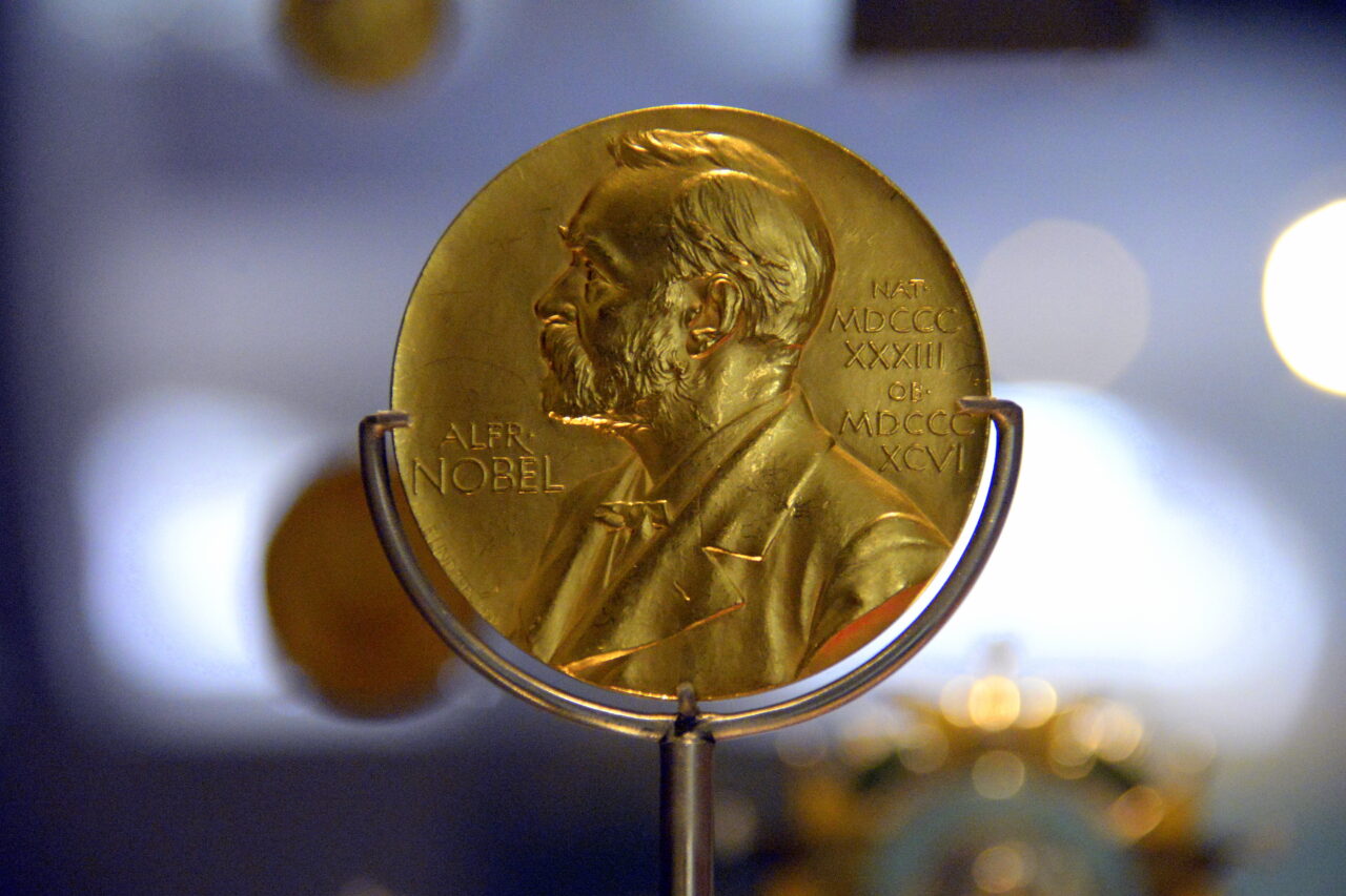 SCANDAL NOBEL. Au retras invitațiile trimise Rusiei,  Belarusului și Iranului!