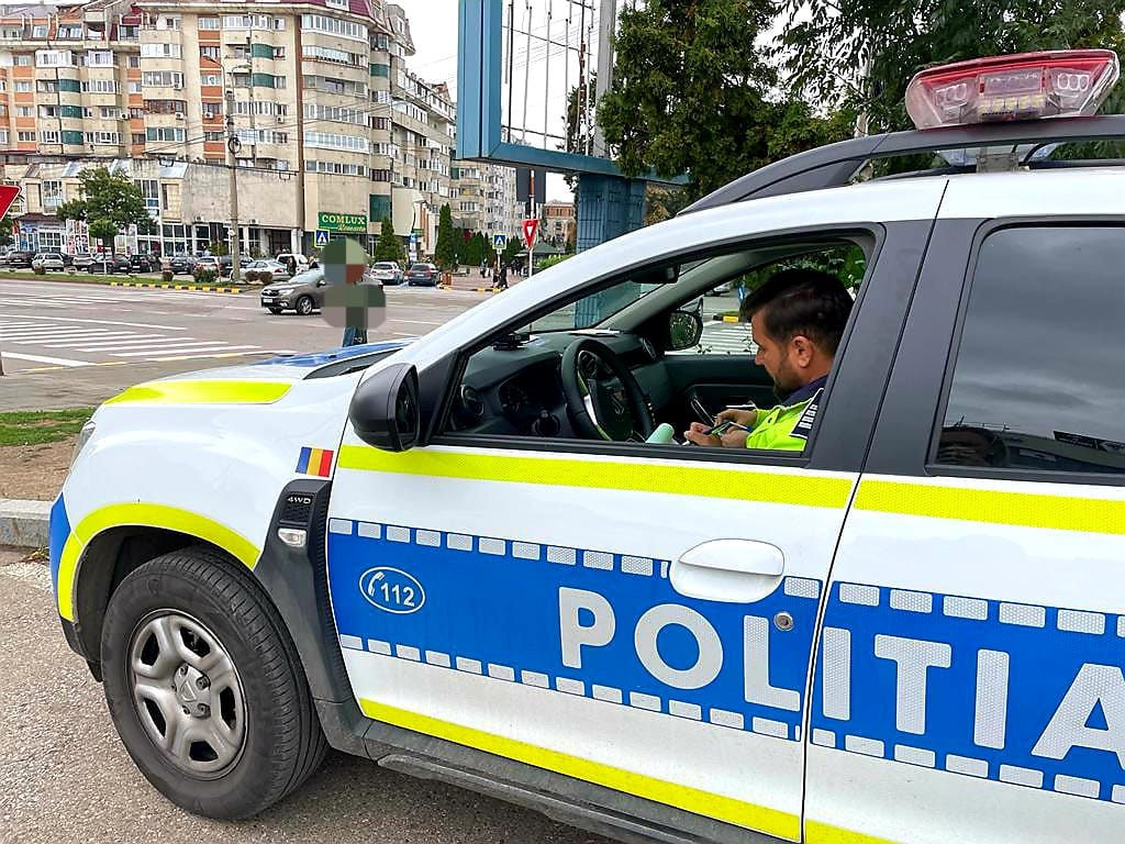 POLIȚIST prins în flagrant în timp încerca să vând cocaină în Brașov. Colegii lui au fost șocați când i-au aflat istoricul infracțional
