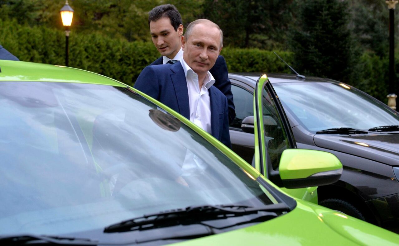 Rușii au interzis să circule în UE cu mașinile LADA / „Este pur și simplu rasism”