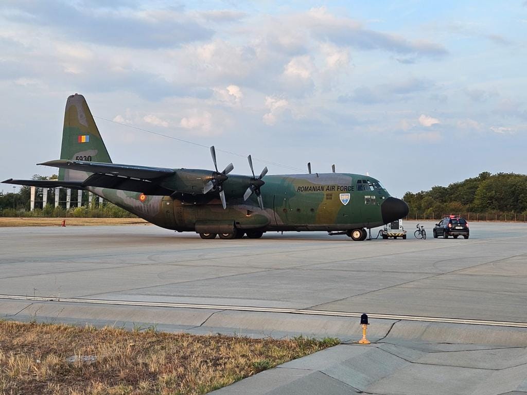 Avion „HERCULES”, al Forțelor Aeriene Române, trimis cu ajutoare spre Libia