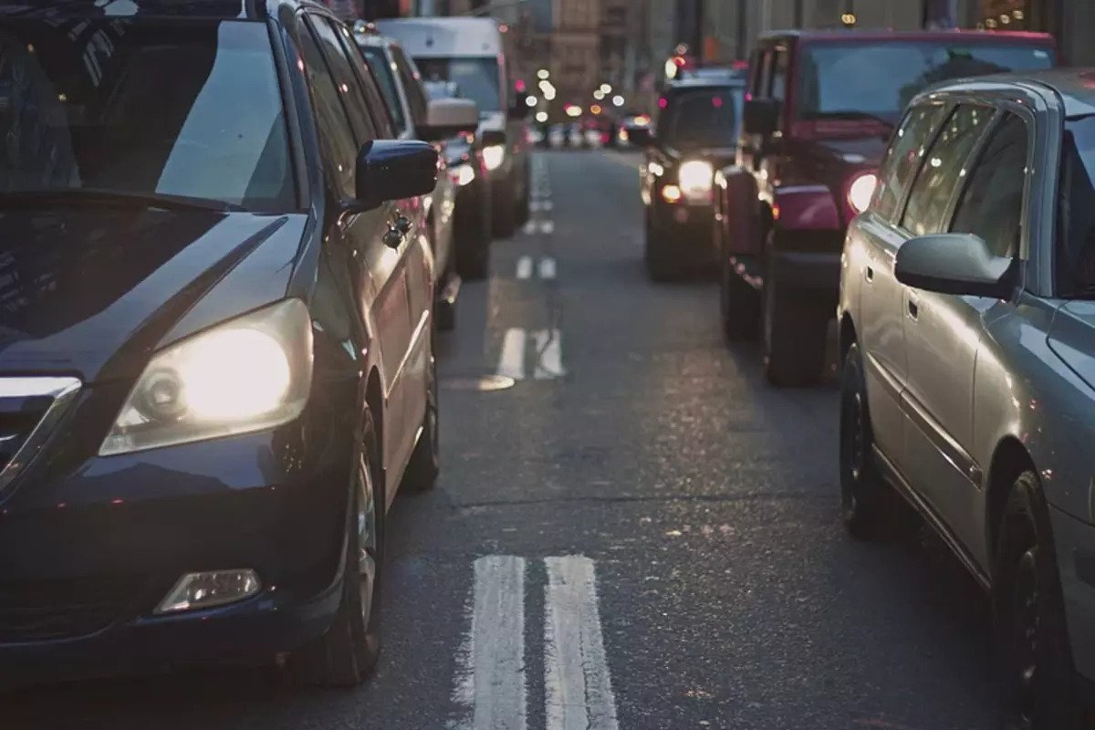 Polonia INTERZICE intrarea în țară a mașinilor cu numere de Rusia