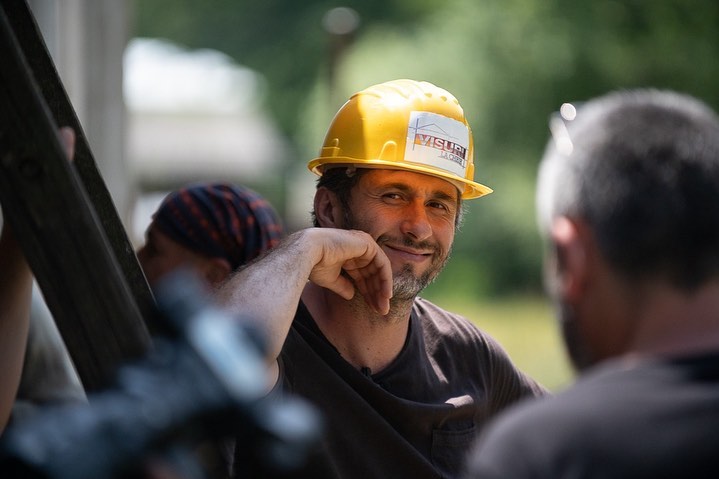 BĂUTURA tradițional românească recomandată de Dragoș Bucur de la „Visuri la cheie”: „Hai noroc și sănătate, că-i mai bună decât toate!”