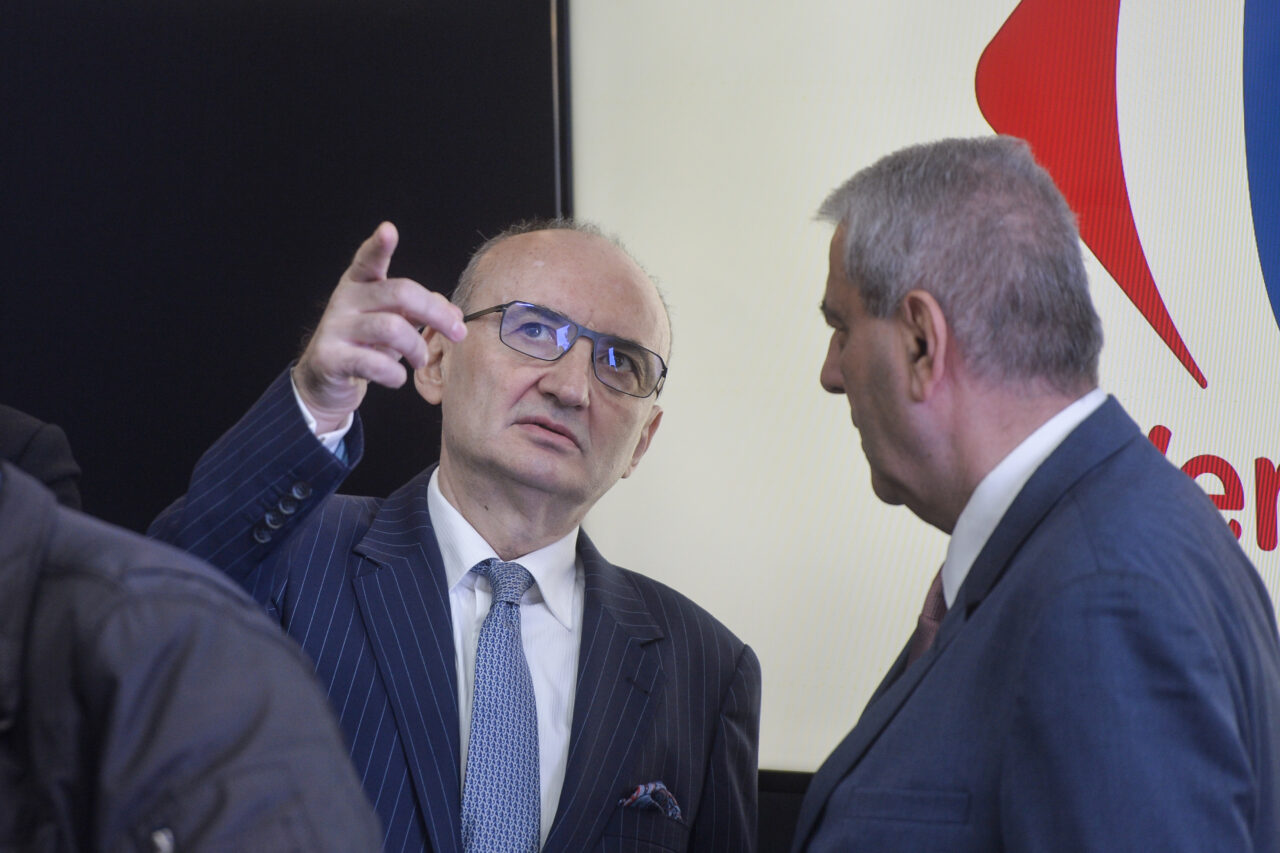 Lider al afaceriștilor din România: „Am adus 50 de angajați din Nepal. De la aeroport, când au aterizat, au DISPĂRUT”