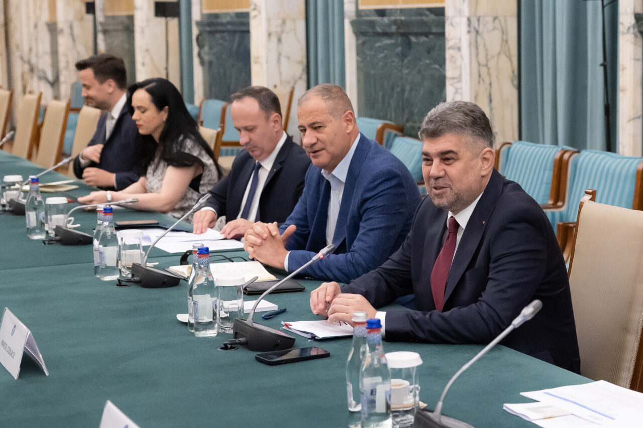 Pachetul de măsuri fiscal bugetare e în transparență. Marcel Ciolacu a chemat aleșii locali la Guvern să discute despre impactul legii