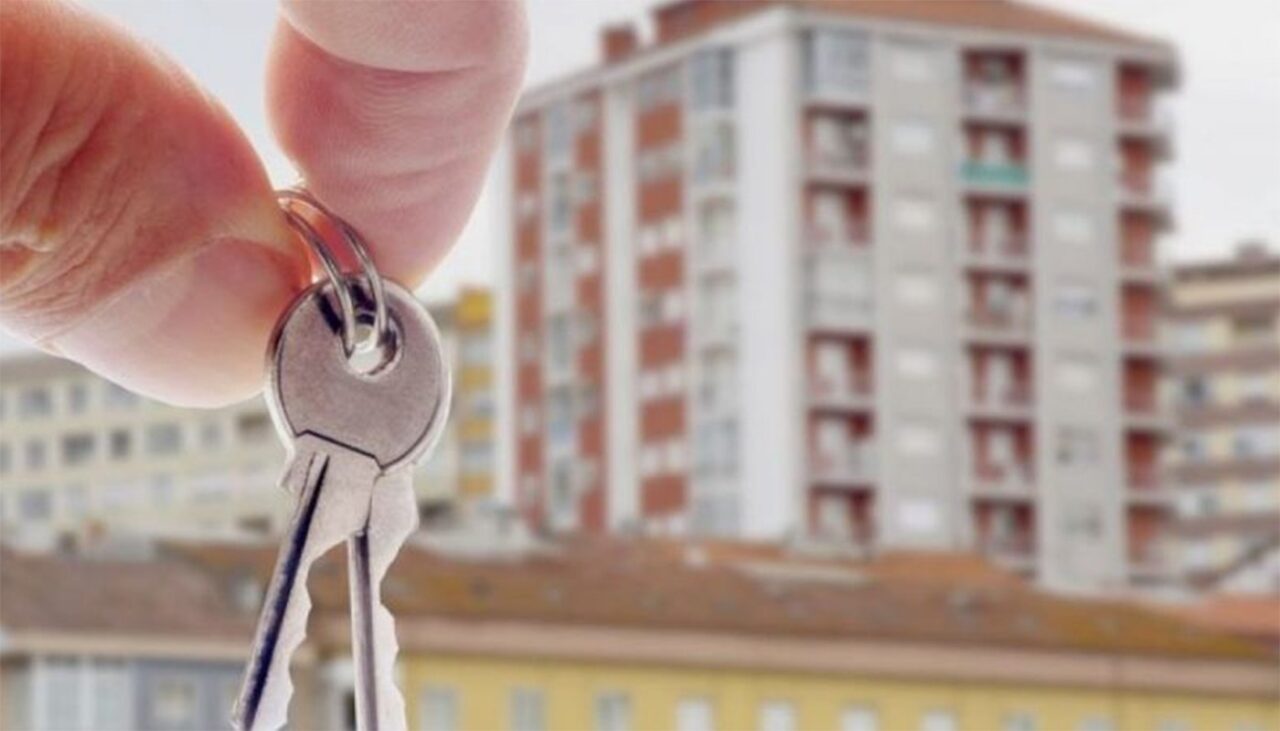 Câți ANI trebuie să muncească un salariat român plătit cu 7.000 de lei pentru a-și putea cumpăra un apartament