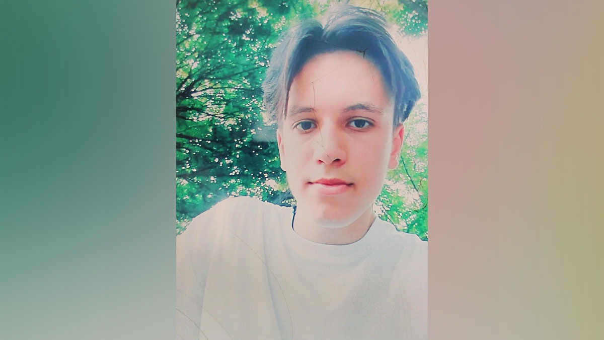 Un adolescent de 17 ani a DISPĂRUT, în sectorul 3, după ce a plecat la școală și nu s-a mai întors acasă