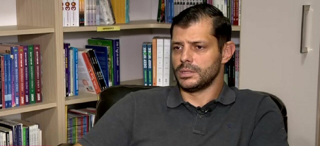 Dezvăluirile incredibile ale unui fost dealer: „Aveam droguri în toată casa și nu au reușit să le găsească. Erau cel puțin 20 de polițiști”