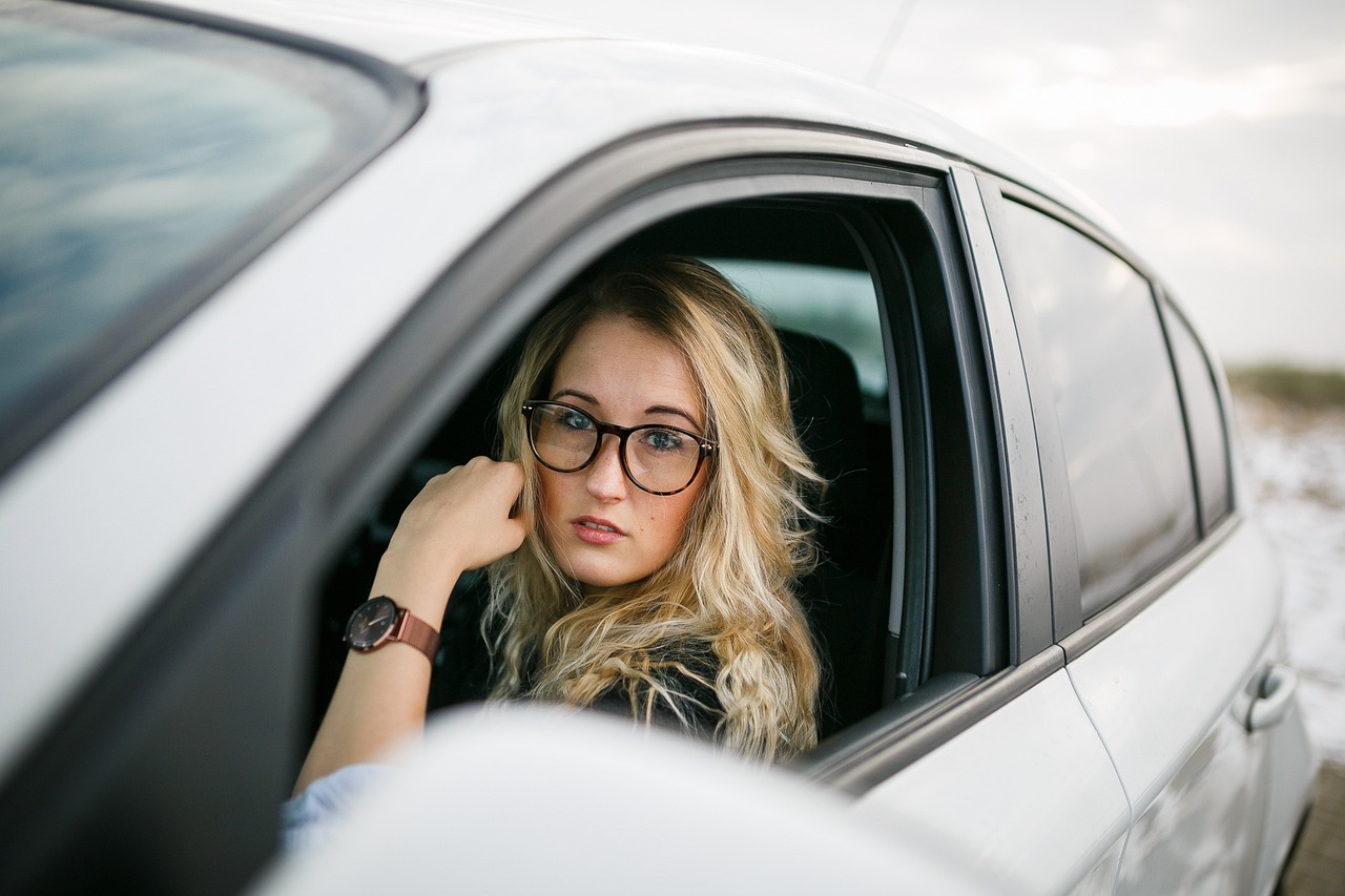 O FEMEIE din Satu Mare, bătută și sechestrată chiar de propriul soț pentru că „nu conducea cum trebuie”. Soția a luat o decizie drastică