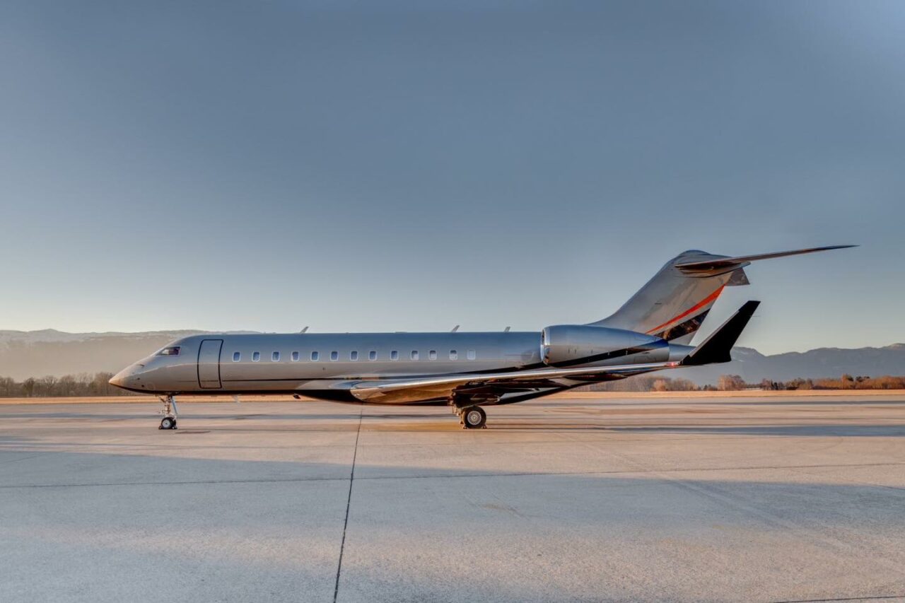 GALERIE FOTO. Cum arată avionul închiriat de Klaus Iohannis pentru a merge la Adunarea Generală a ONU din SUA