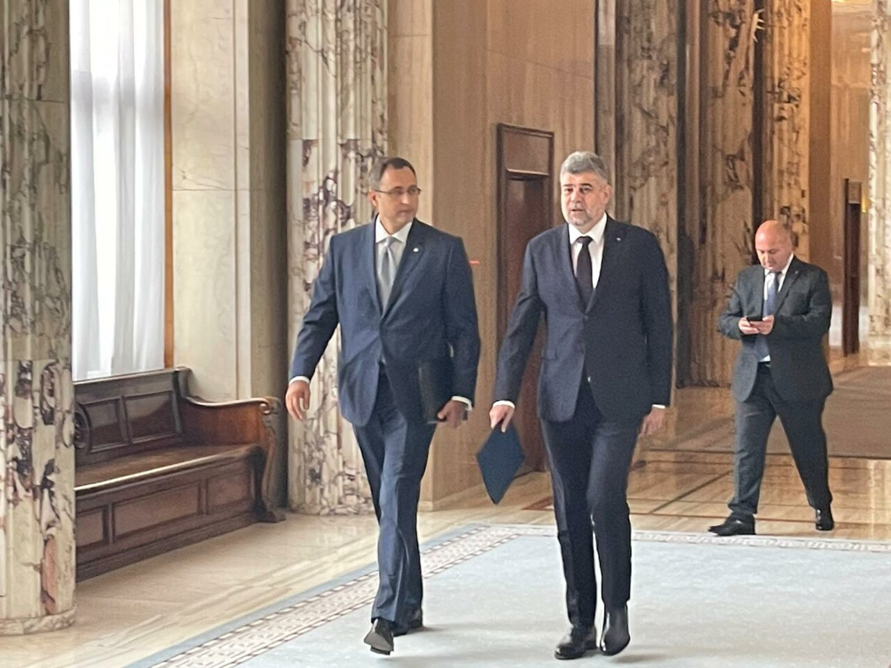 VIDEO | Ce spune premierul Marcel Ciolacu despre negocierile cu Comisia: M-a întrebat Ursula ce venituri are România și i-am zis cele mai mici din UE