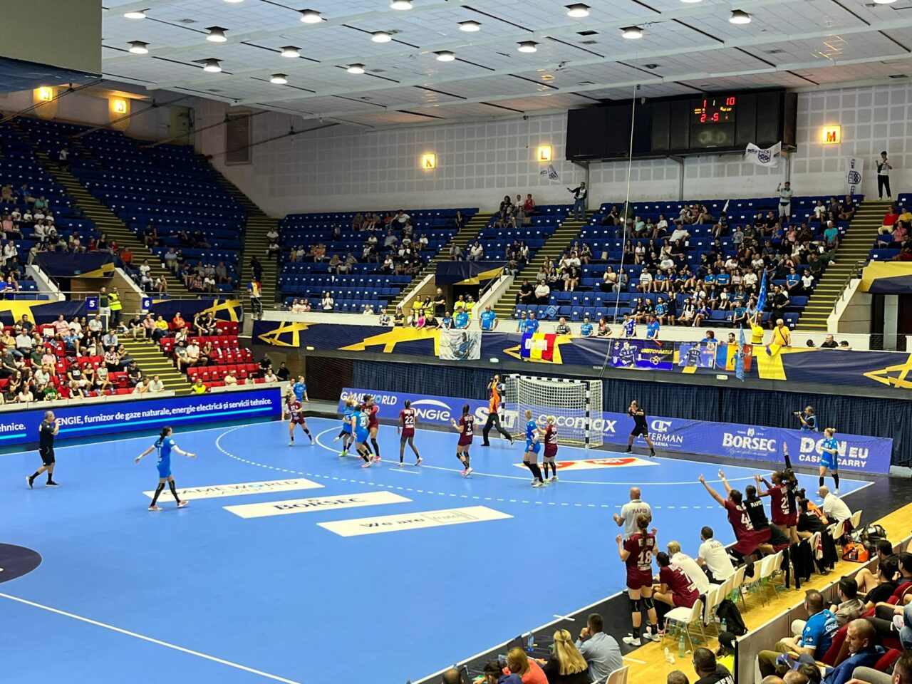 CSM București DEFILEAZĂ în handbalul feminin! Victorie în derby