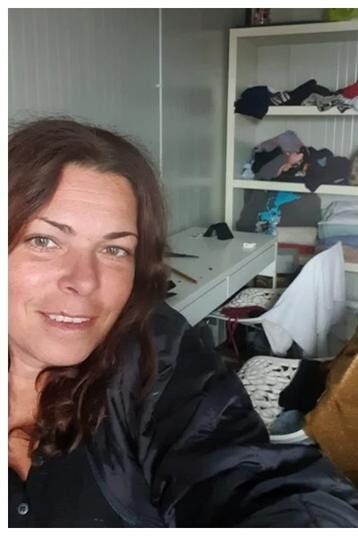 Dana Marijuana se poate întoarce în CONTAINER. Încălcarea arestului la domiciliu o poate costa custodia fiicei