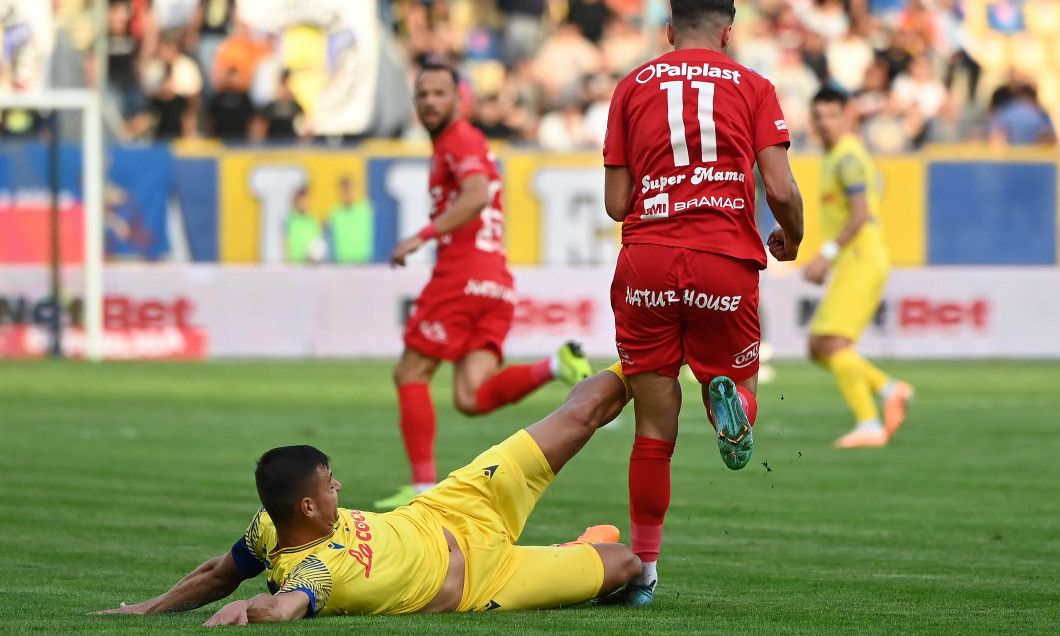 Accidentare îngrozitoare în Superliga, în Petrolul – Hermannstadt. „M-am pus în locul lui” ! VIDEO