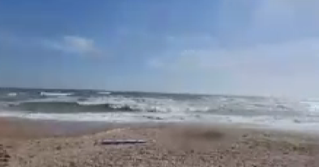 VIDEO | Alertă pe litoral! Trupul neînsuflețit al unei tinere, descoperit pe o plaja din Mamaia