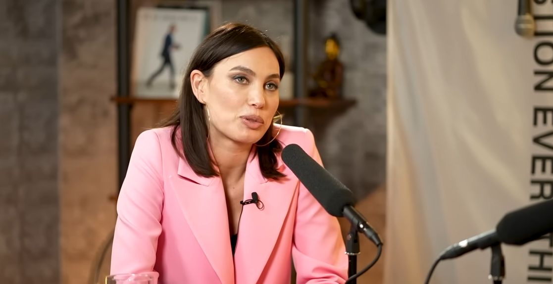 Alina Pușcău face mărturisiri. „Am fost foarte NAIVĂ și credeam că toată lumea este ca mine”