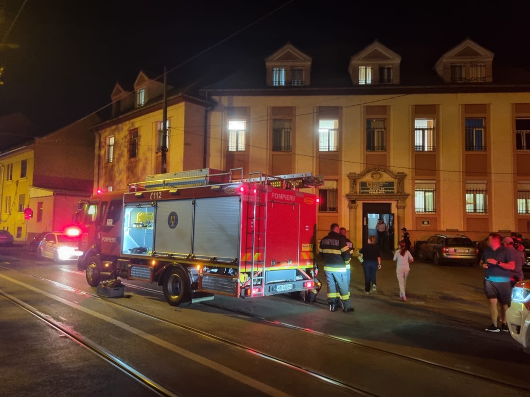 INCENDIU la Spitalul de Pediatrie din Timișoara. Mai mulți copii, părinți și medici  au fost evacuați