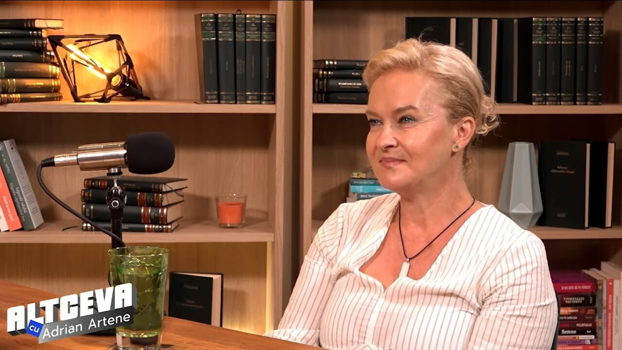 VIDEO | Gafa monumentală făcută în direct la Antena 1. Celebra Mona NICOLICI a rememorat momentul după ani buni: „Nu am putut să zic nimic”