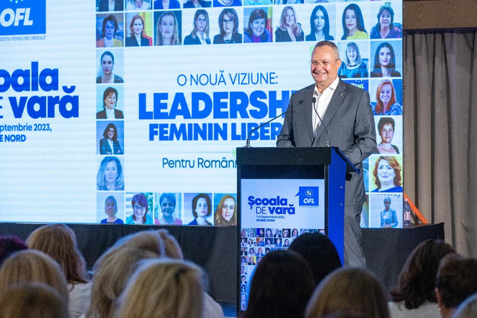 Nicolae Ciucă seduce femeile din PNL cu o poveste despre fiul lui Ion Brătianu. Klaus Iohannis felicită PNL pentru promovarea femeilor