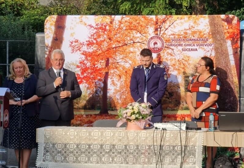 A bătut „RECORDUL”! La câte festivități de deschidere a anului școlar a participat un primar, într-o singură zi