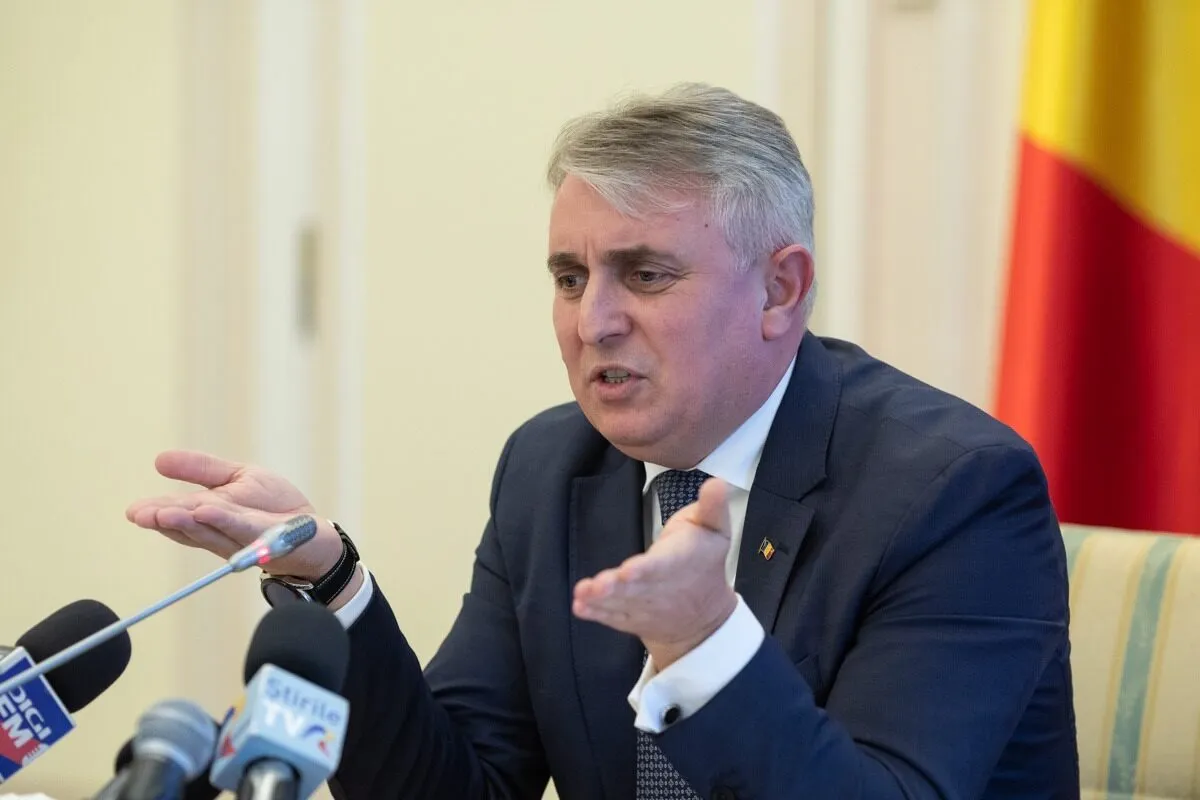 Lucian Bode trage un semnal de ALARMĂ: „Să nu lăsăm curentele extremiste și populiste să-și impună agenda dictată de la Est de noi”