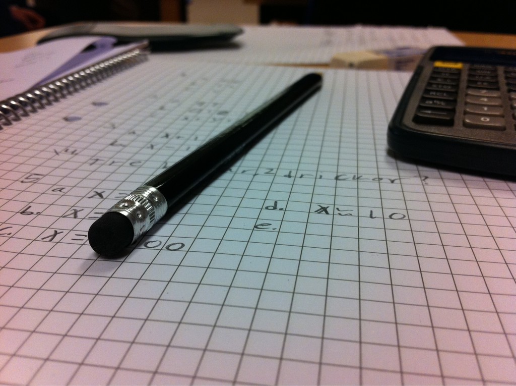 Problemă de MATEMATICĂ pe care nu mulți reușesc să o rezolve. Cât face 72:9+3×4-6:2? Rezultatul este considerat simbolul morții