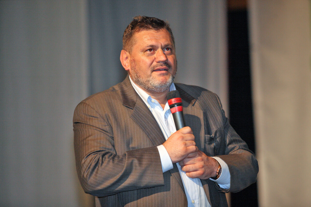 Cristian POTERAȘ, fostul primar al Sectorului 6, prins de polițiști la volan cu permisul suspendat