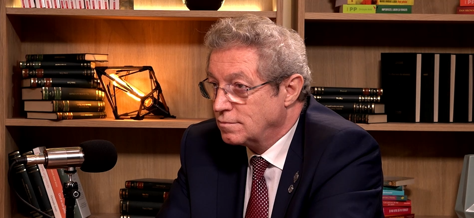 VIDEO | Dr. Adrian Streinu Cercel spune, la podcastul Altceva, că medicina se va schimba radical: „Acum știm structura genomului uman”