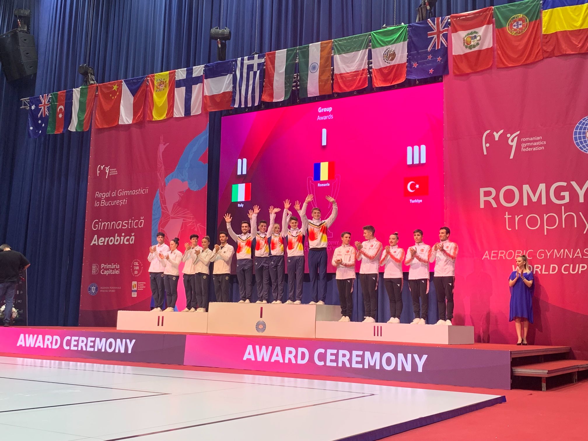 „Tricolorii” au făcut spectacol la CUPA Mondială de la București! Medalii de aur, argint și bronz