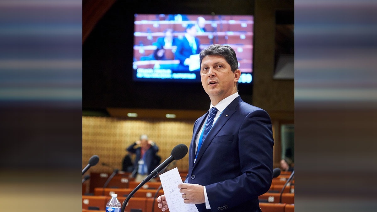 Fost ministru de Externe transmite un semnal de alarmă preoților, în scandalul SNSPA – AUR. „Să se trezească, până nu e prea târziu”