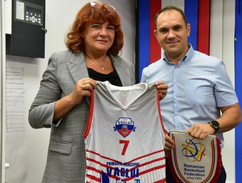 Carmen Tocală promovează BASCHETUL 4×4 în școli și licee! Unde a fost prezentă șefa FRB