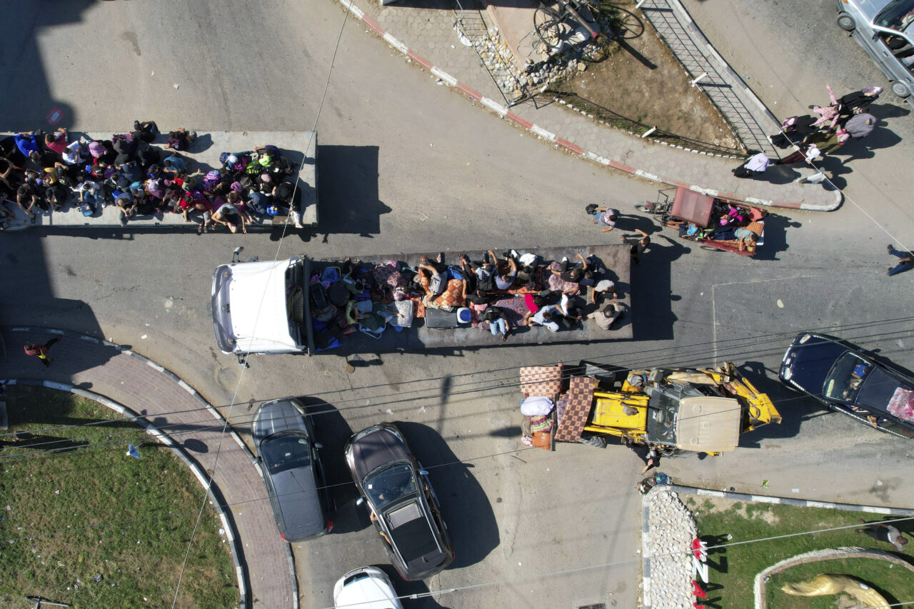 LIVE TEXT | Război în Israel: Zeci de mii de persoane au părăsit Gaza / Hamas a avut ca obiectiv să „ucidă cât mai mulţi oameni posibil”
